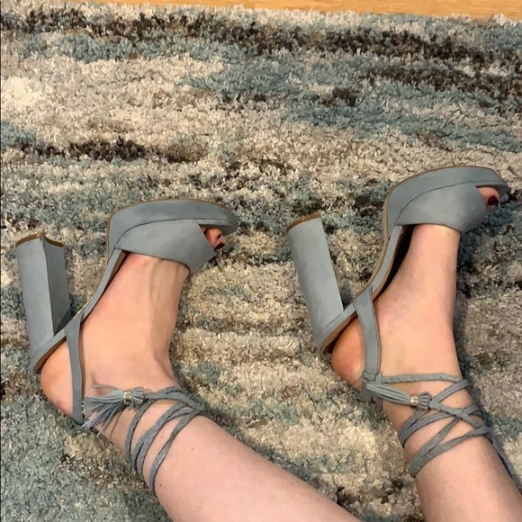 Aldo Chareri Platform Sandal - Picture 6 of 8